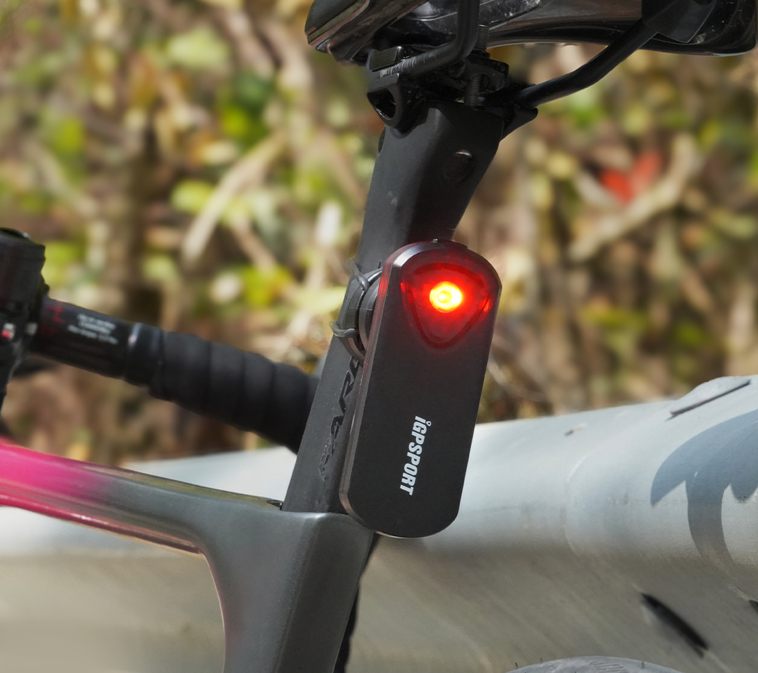 SR30 Bike Taillight improves cycling safety